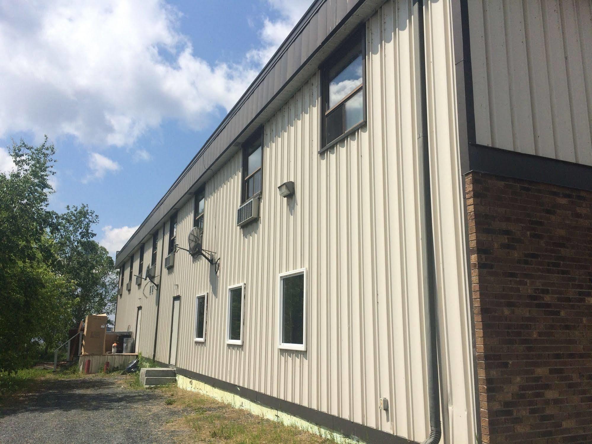 Pickle Lake Hotel Exterior foto